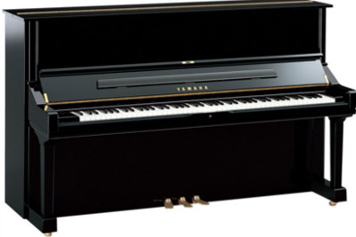 YAMAHA U3